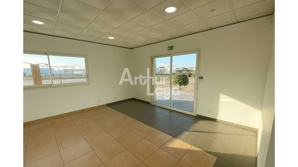 Bureaux 156m² à louer à Poitiers République