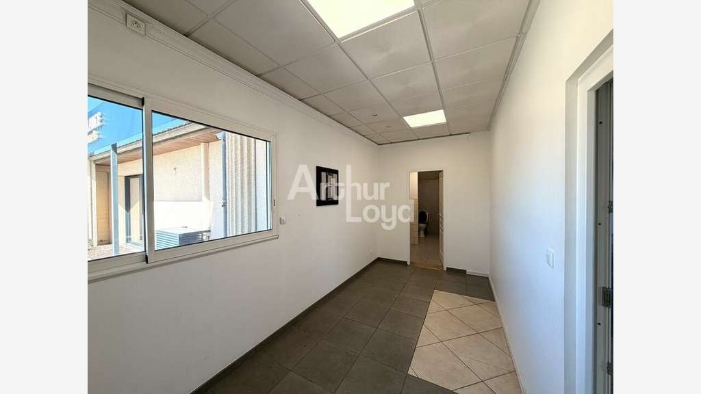 Bureaux 156m² à louer à Poitiers République