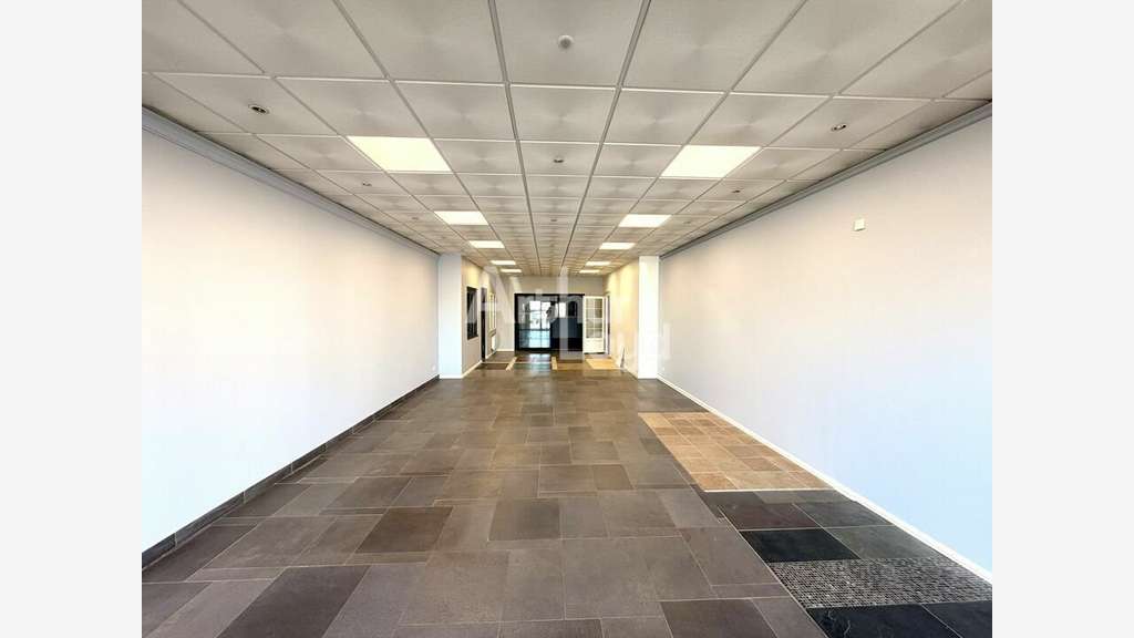 Bureaux 156m² à louer à Poitiers République