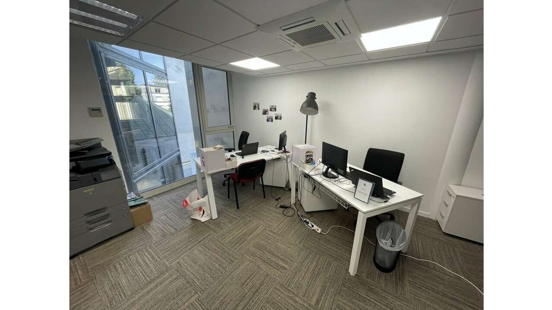 Bureaux 468m² à louer à Poitiers centre