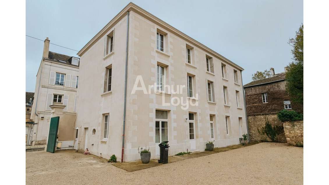 Local professionnel de standing à louer à Poitiers