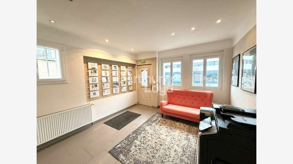 Bureaux de 120m² à louer sur axe passant Poitiers