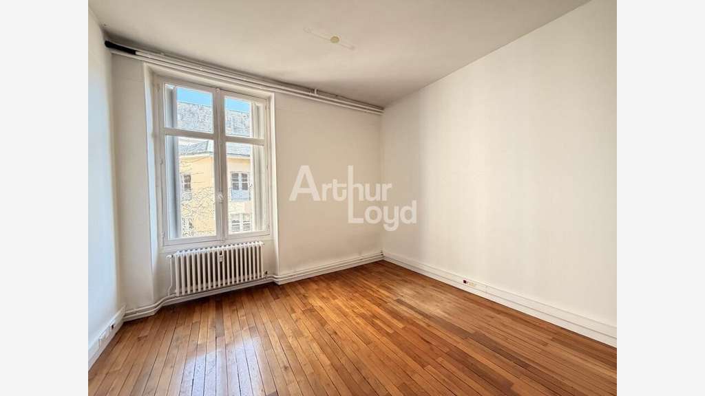 A louer bureaux 208m² empl stratégique Poitiers