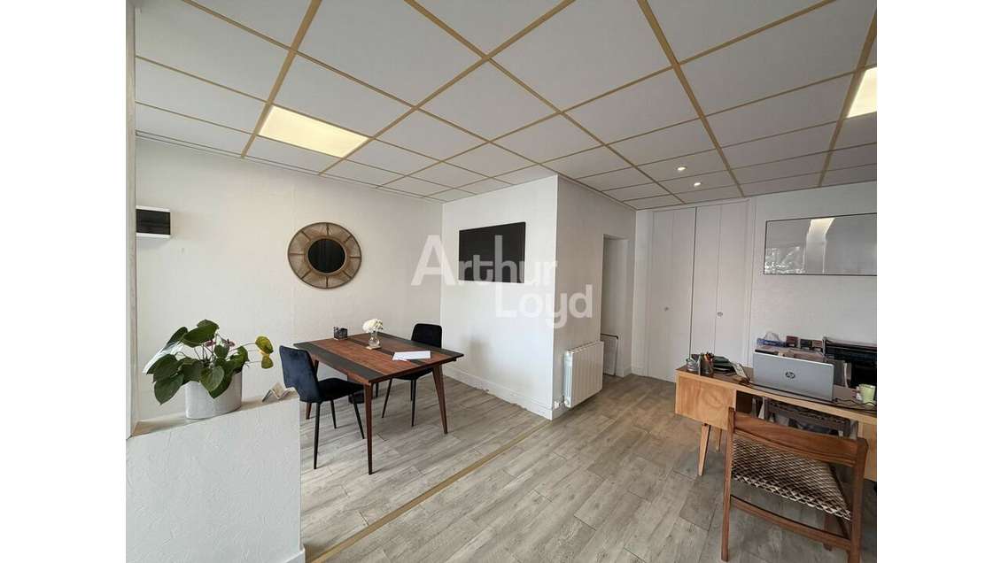 Bureaux 60m² à louer Poitiers Place Jean de Berry