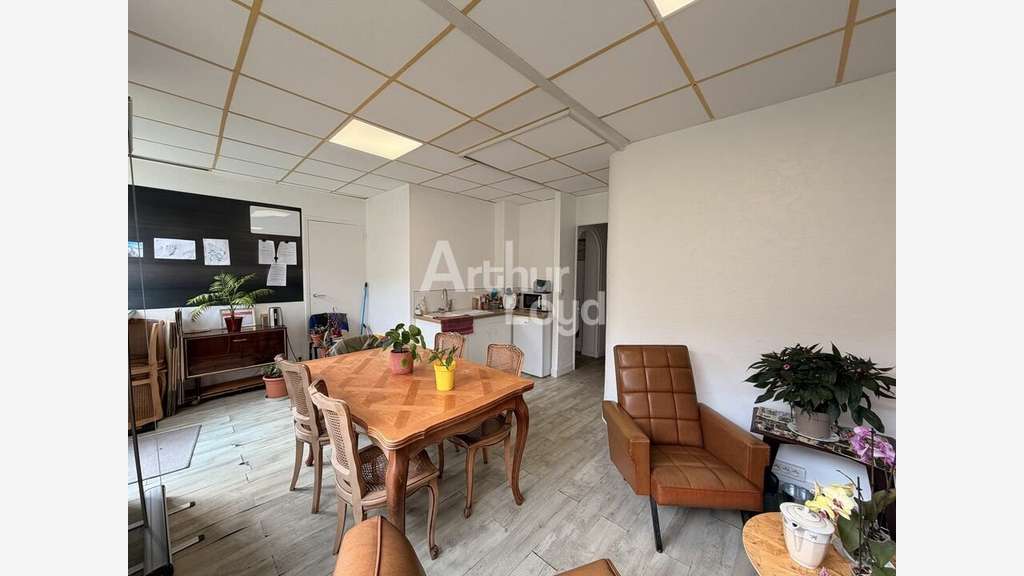 Bureaux 60m² à louer Poitiers Place Jean de Berry