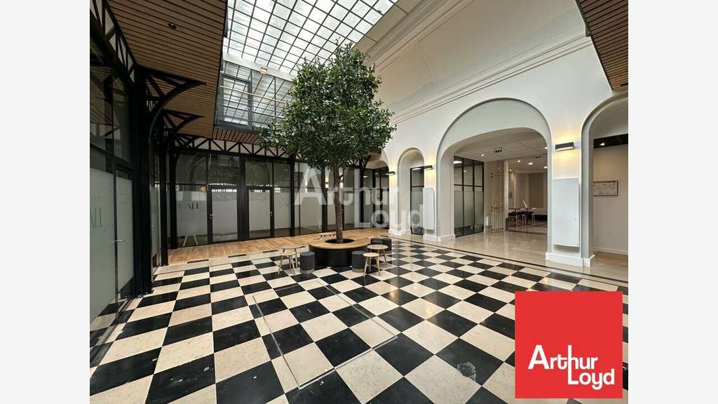 Bureaux à louer à Poitiers centre Le Grand Hall
