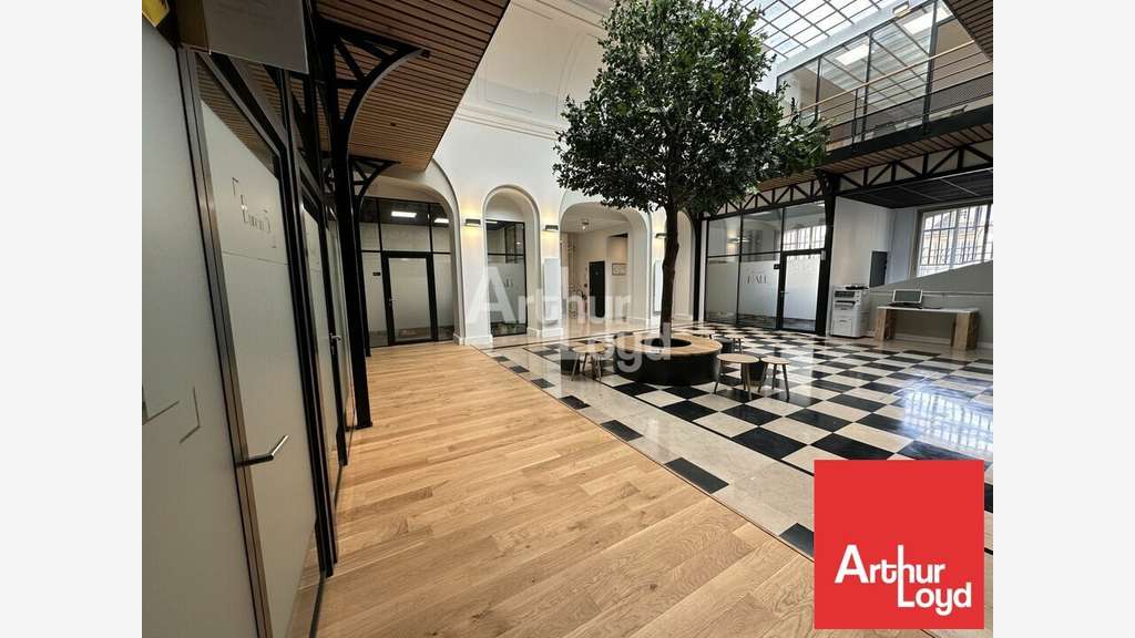 Bureaux à louer à Poitiers centre Le Grand Hall