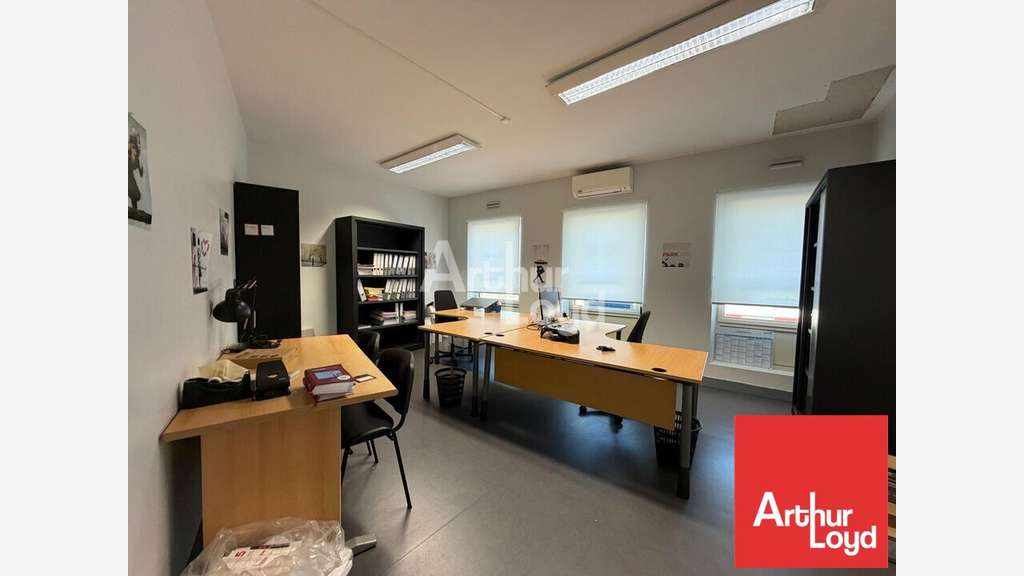 A louer bureaux 211m² proche centre-ville Poitiers