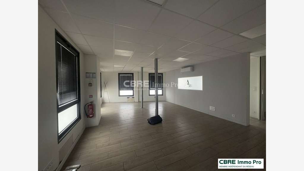 POITIERS - BUREAUX à louer