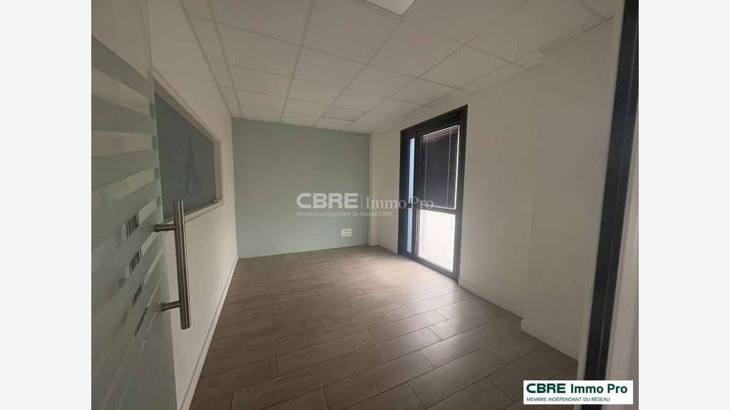 POITIERS - BUREAUX à louer
