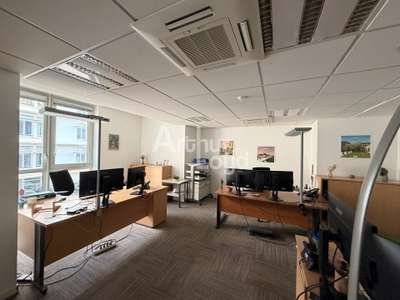 Bureaux 209m² à louer à Poitiers centre