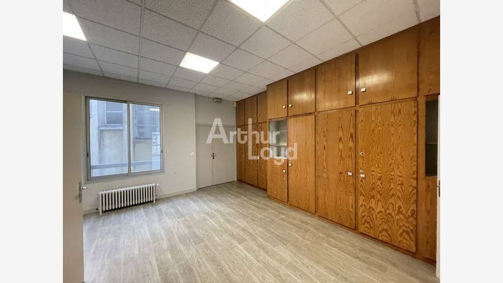 POITIERS - BUREAUX à louer