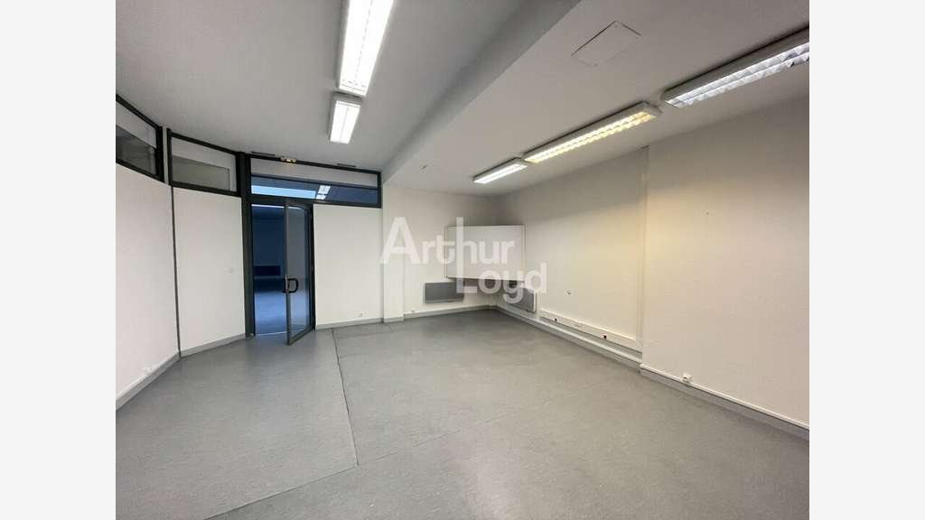 POITIERS - BUREAUX à louer