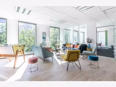Bureaux dès 18m² à louer à Poitiers Rue Hugo