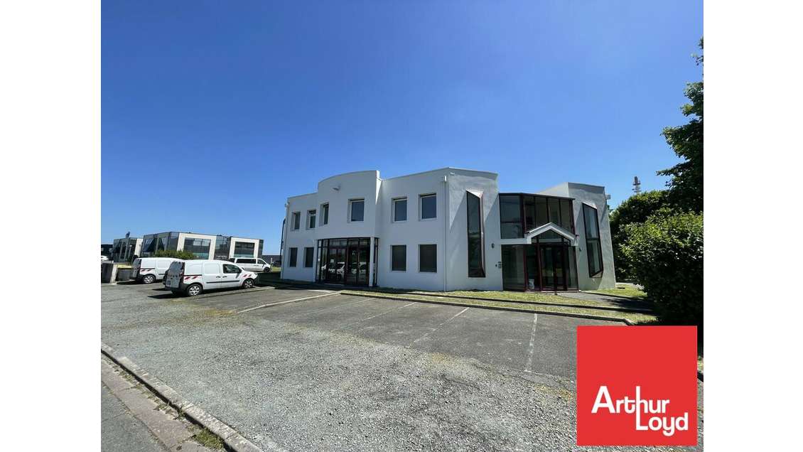 A louer bureaux 177m² à Poitiers ZI République II