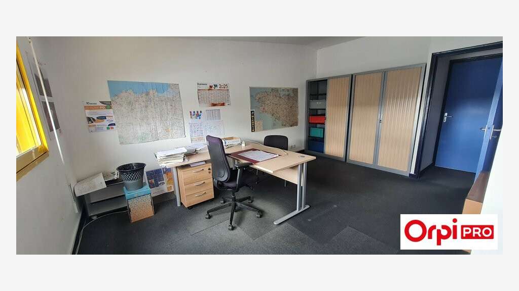 Bureau 128m² à louer à Pommeret RN12
