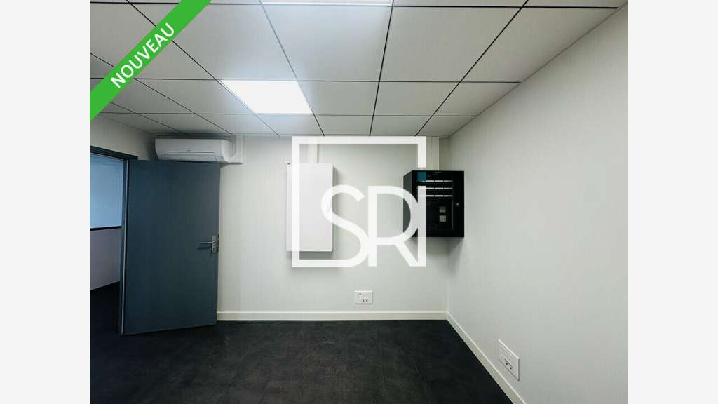 Bureaux à louer 250m² R+1 à Pont-du-château