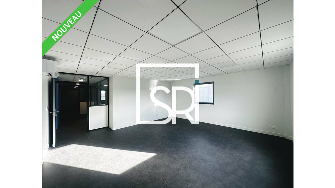 Bureaux à louer 250m² R+1 à Pont-du-château