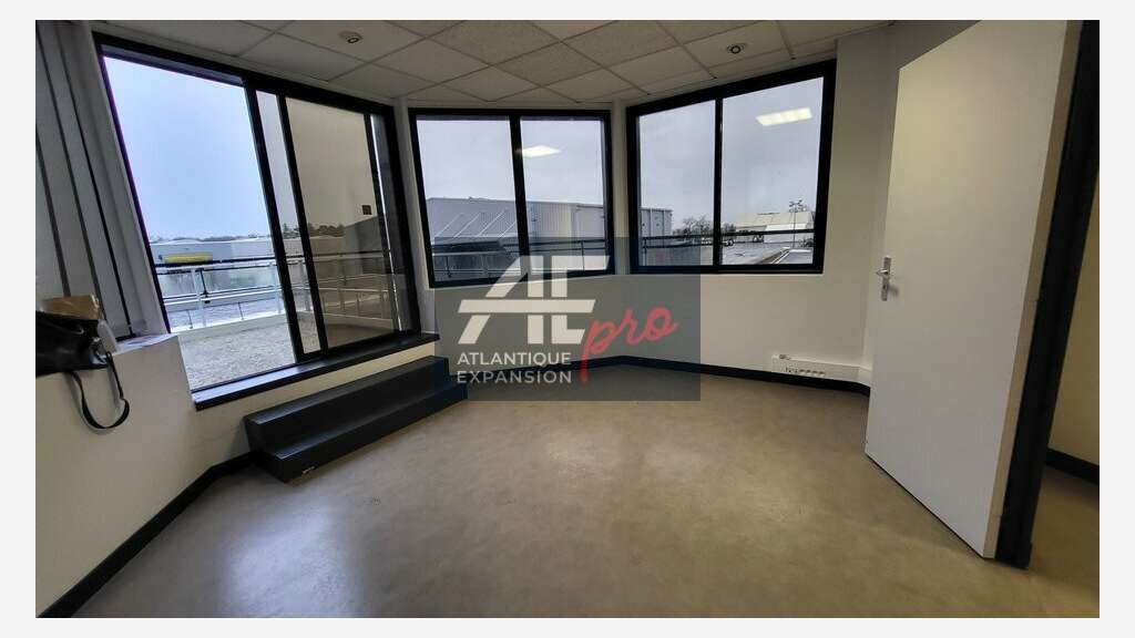Bureaux 146m² avec terrasse à louer à Pontchâteau