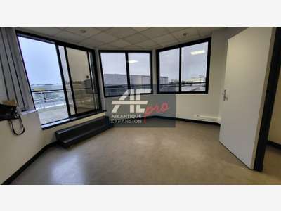 Bureaux 146m² avec terrasse à louer à Pontchâteau