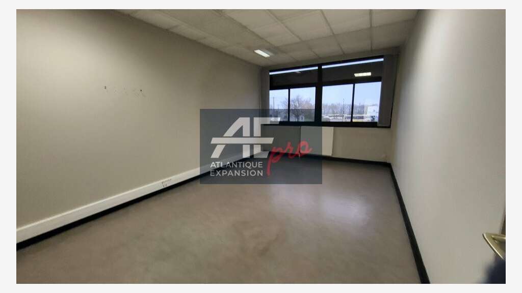 Bureaux 146m² avec terrasse à louer à Pontchâteau