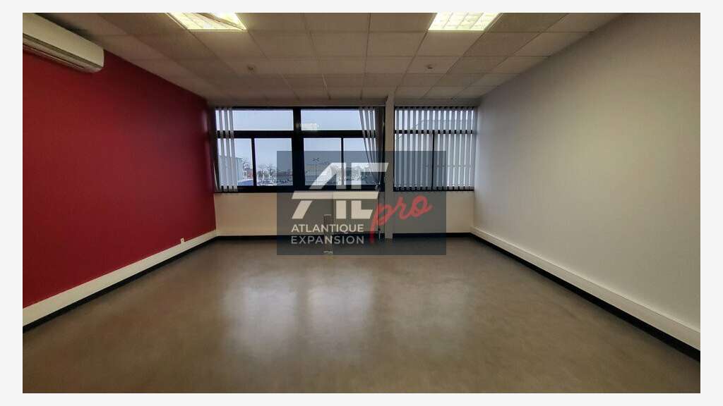 Bureaux 146m² avec terrasse à louer à Pontchâteau