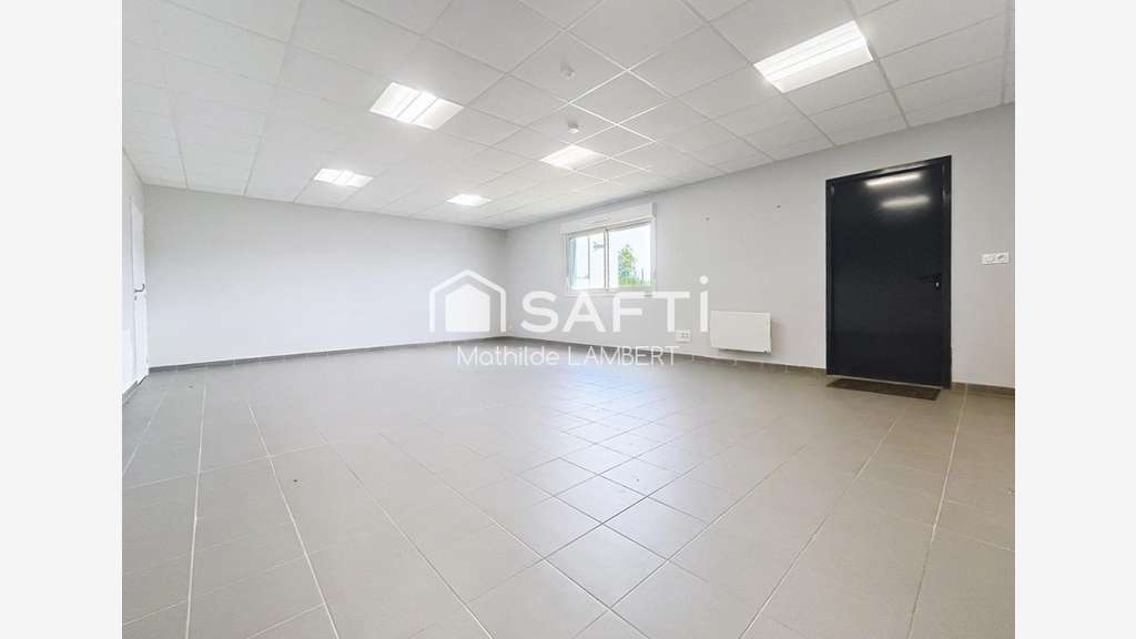 À louer – Bureau de 50 m² avec box de stockage de 