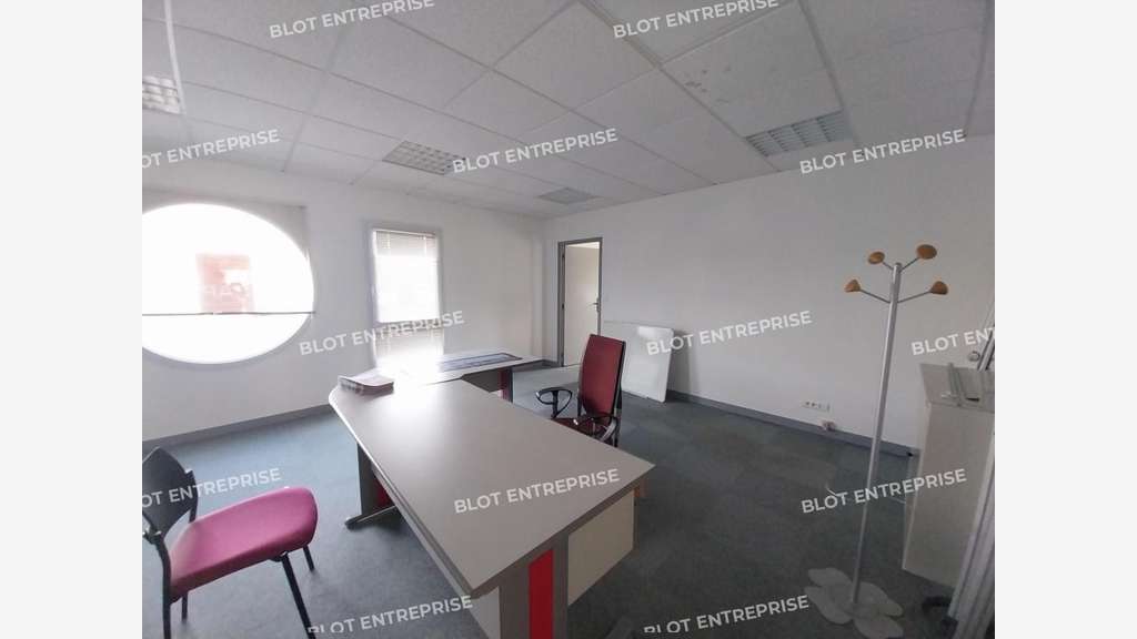 A louer bureaux 180m² accès PMR à Pontivy