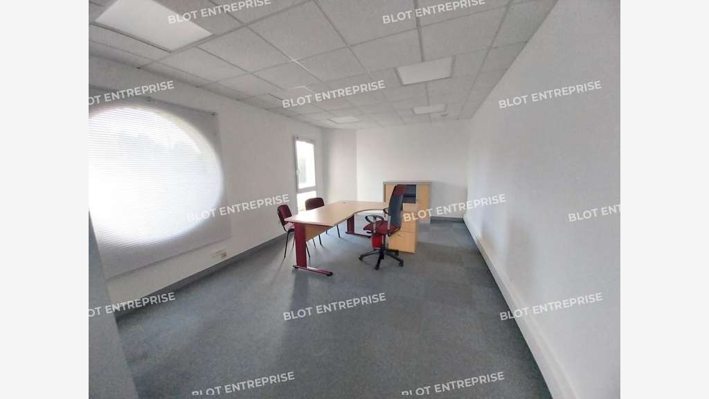 A louer bureaux 180m² accès PMR à Pontivy
