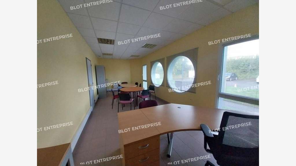 A louer bureau professionnel 27m² à Pontivy D768