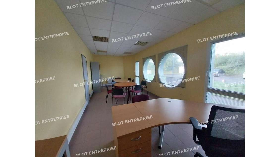 A louer bureau professionnel 27m² à Pontivy D768