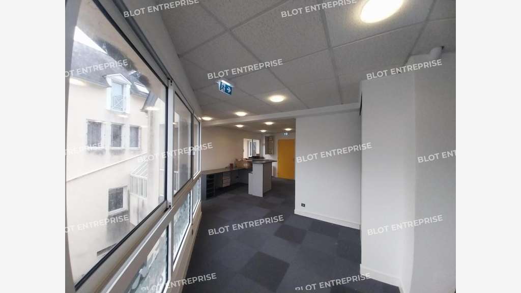 A louer bureaux 170m² à Pontivy centre