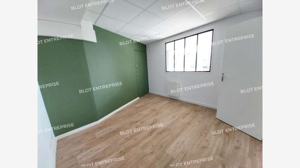 A louer local professionnel 60m² à Pontivy