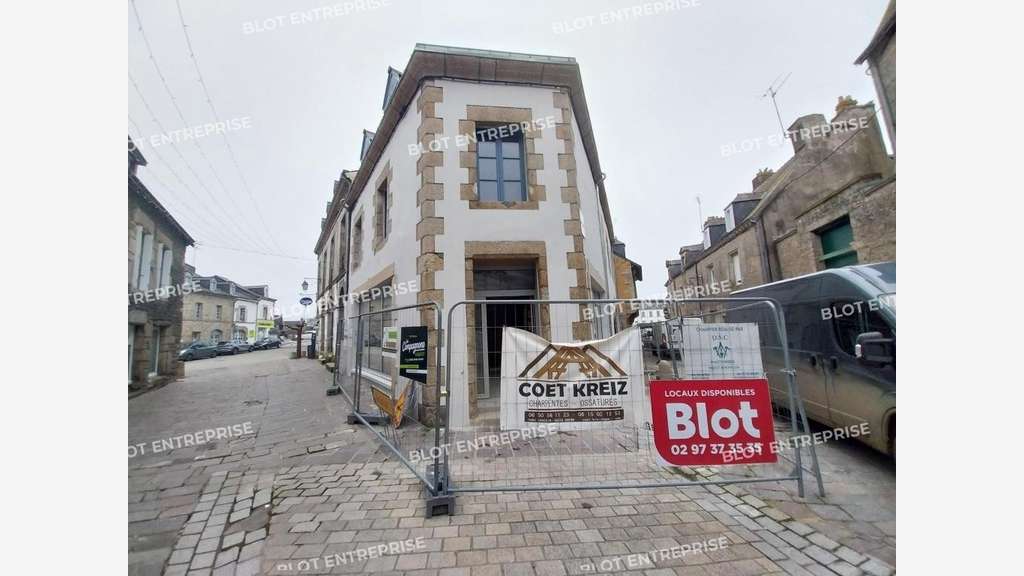 À LOUER - LOCAL COMMERCIAL 54 m² - PONTIVY