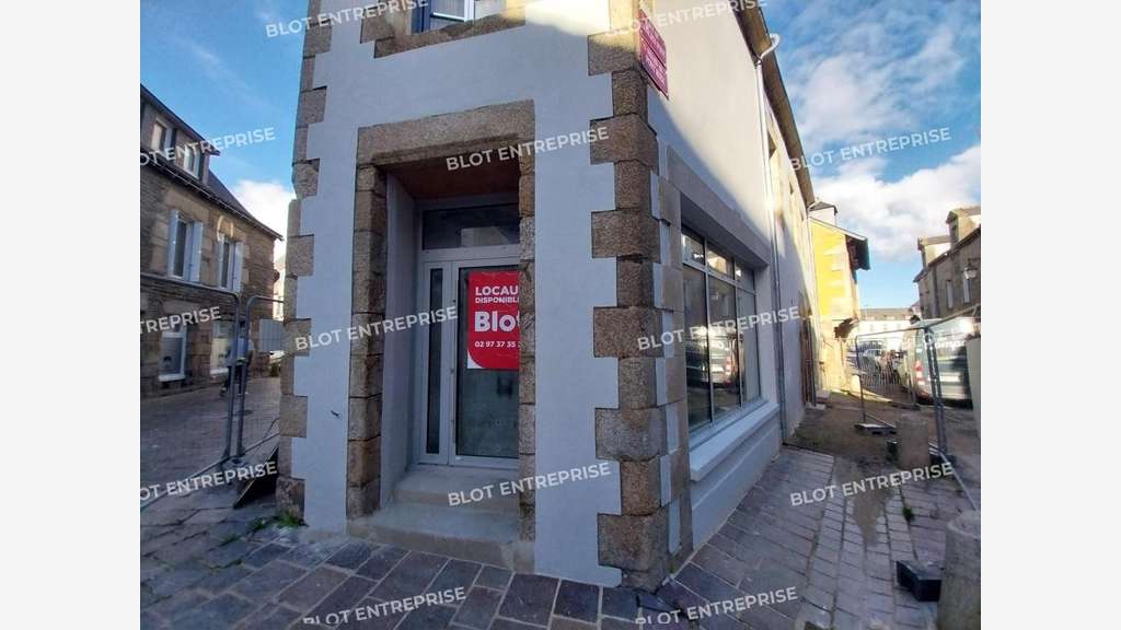 À LOUER - LOCAL COMMERCIAL 54 m² - PONTIVY
