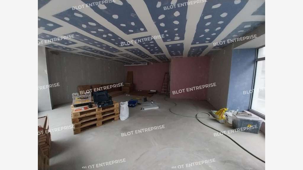 À LOUER - LOCAL COMMERCIAL 54 m² - PONTIVY