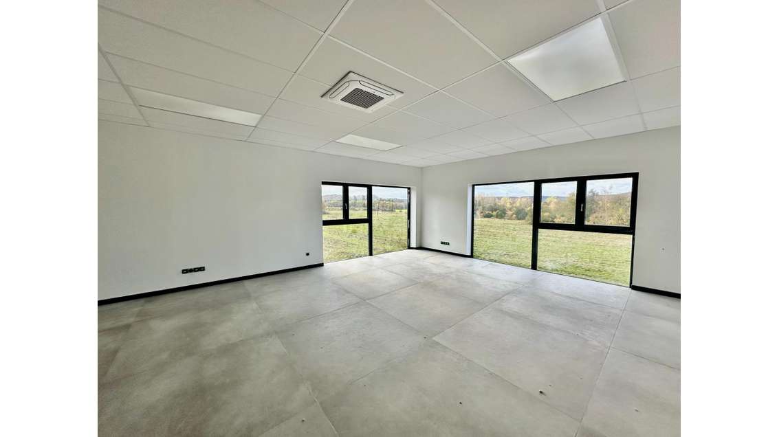 bureau à LOUER de 52.42m² à PORCELETTE