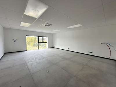 A louer bureau 53m² à Porcelette emplacement idéal