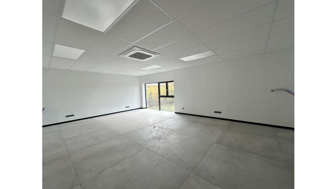 Bureau à louer 50m² à Porcelette