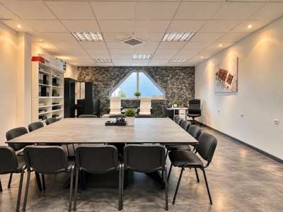 Bureau neuf à louer 50m² à Porcelette