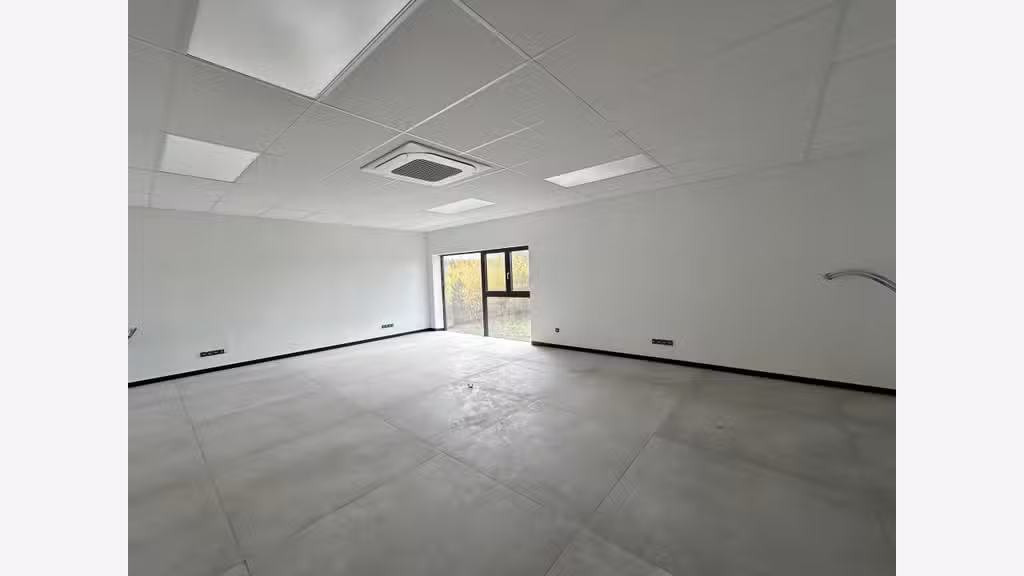 BUREAU A LOUER 50m²