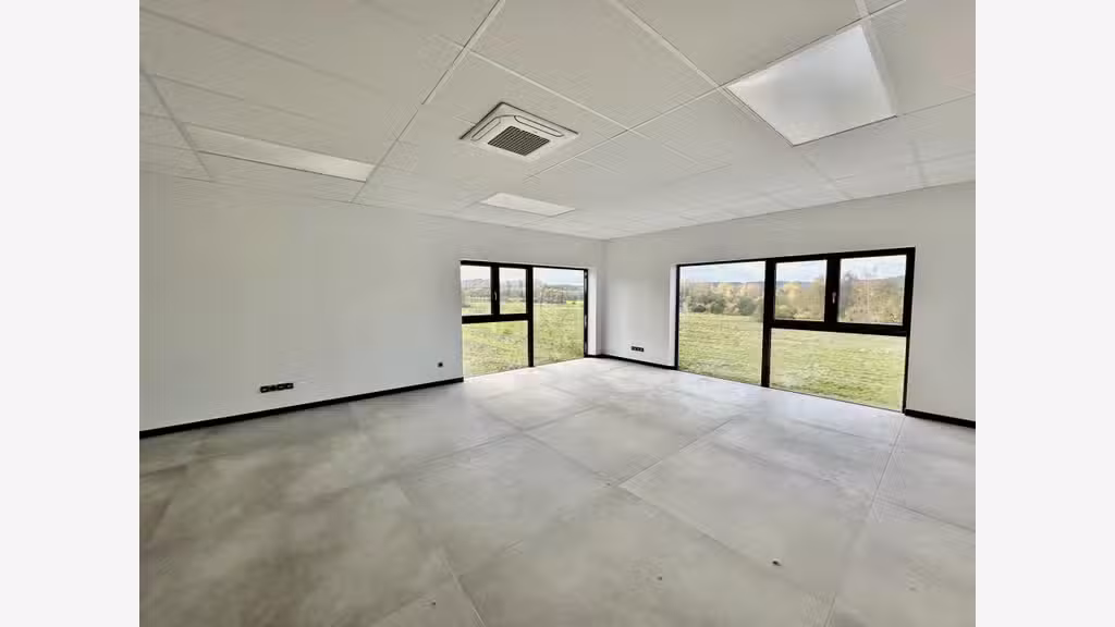 BUREAU A LOUER 52.42m² - PORCELETTE