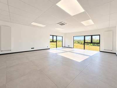 Bureau neuf à louer 52.42m² à Porcelette