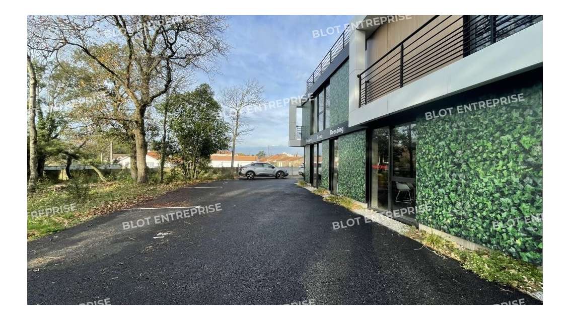 A louer bureaux de 75m² à Pornic proche commerces