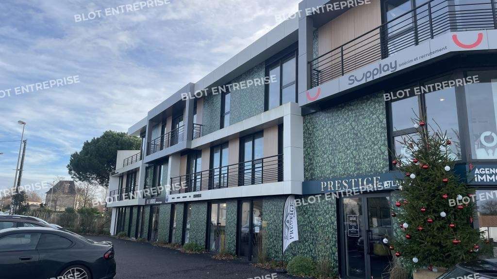 A louer bureaux 85m² avec terrasse privée Pornic