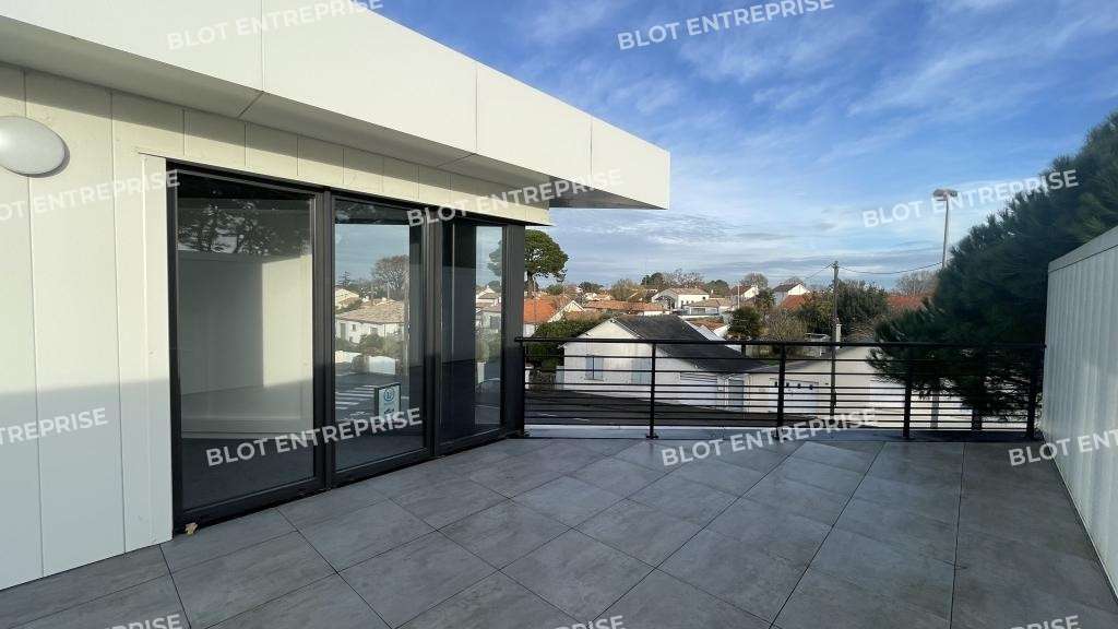 A louer bureaux 85m² avec terrasse privée Pornic