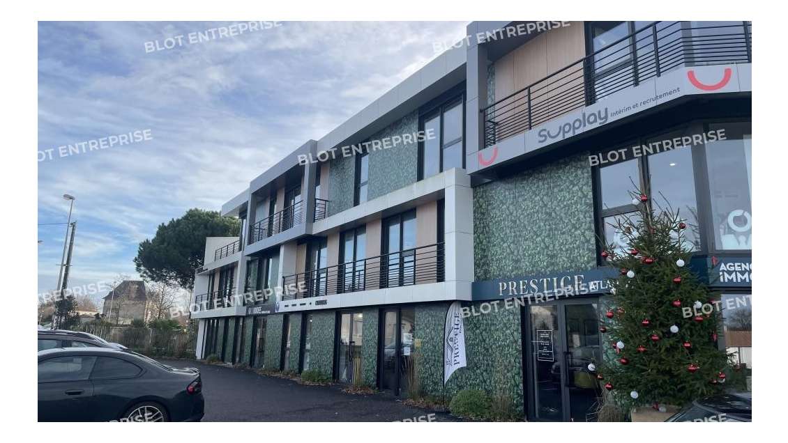 A louer bureaux 85m² avec terrasse privée Pornic 