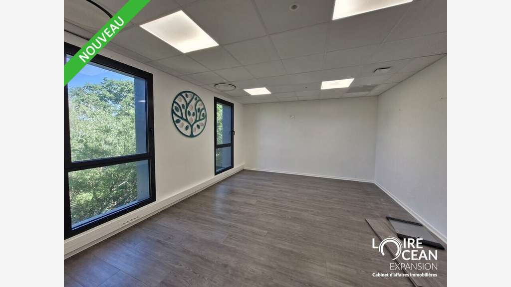 Bureaux récents 112m² à louer à Pornic route Bleue