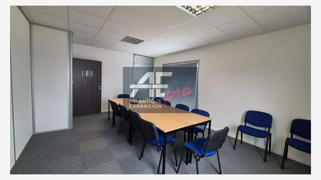 Bureaux 258m² R+1 à louer à Pornichet