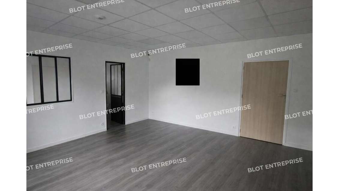 À LOUER - BUREAUX - 60 M² - PORNICHET